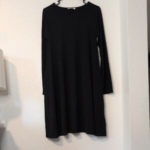 Zenana Outfitters Classic Black Long Sleeve Dress